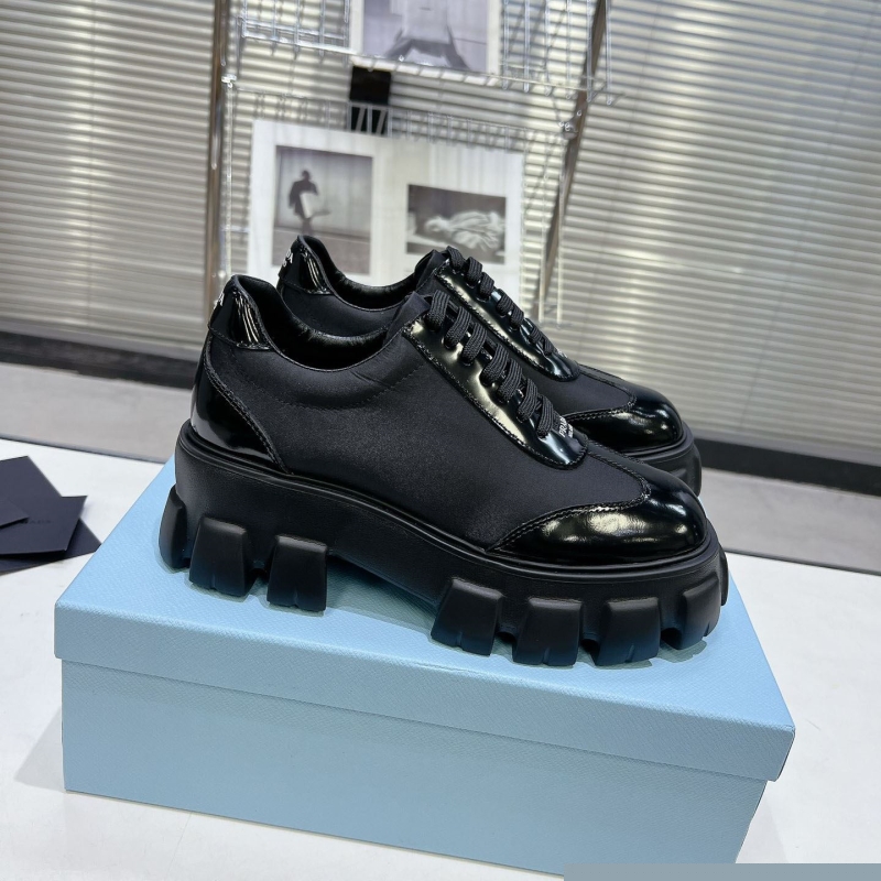 Pra*a casual shoes